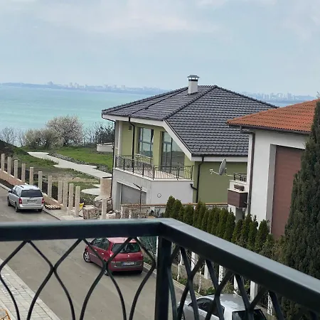 Bayview Deluxe *